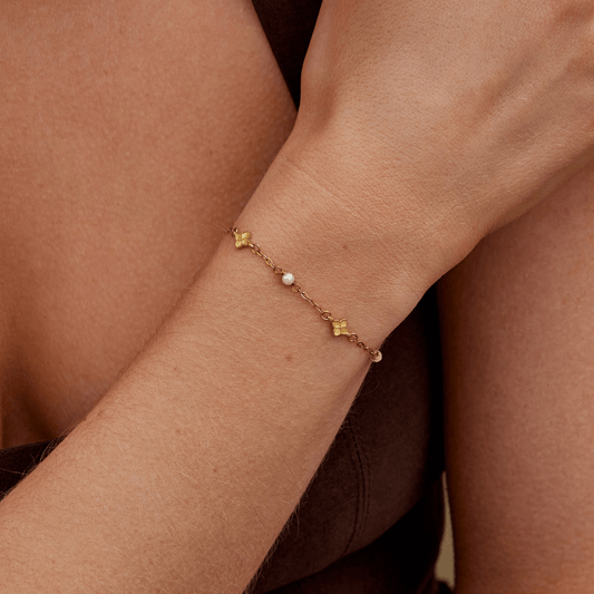 Pulseira Camila de Pétalas