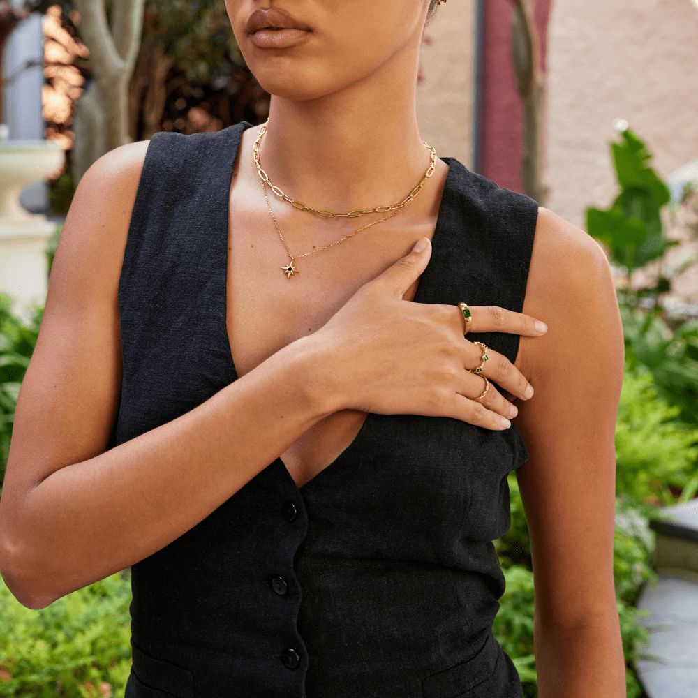 Anel Ember Ouro e Esmeralda