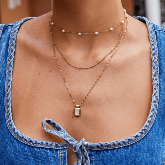 Colar Pingente Branco em Camadas Valerie