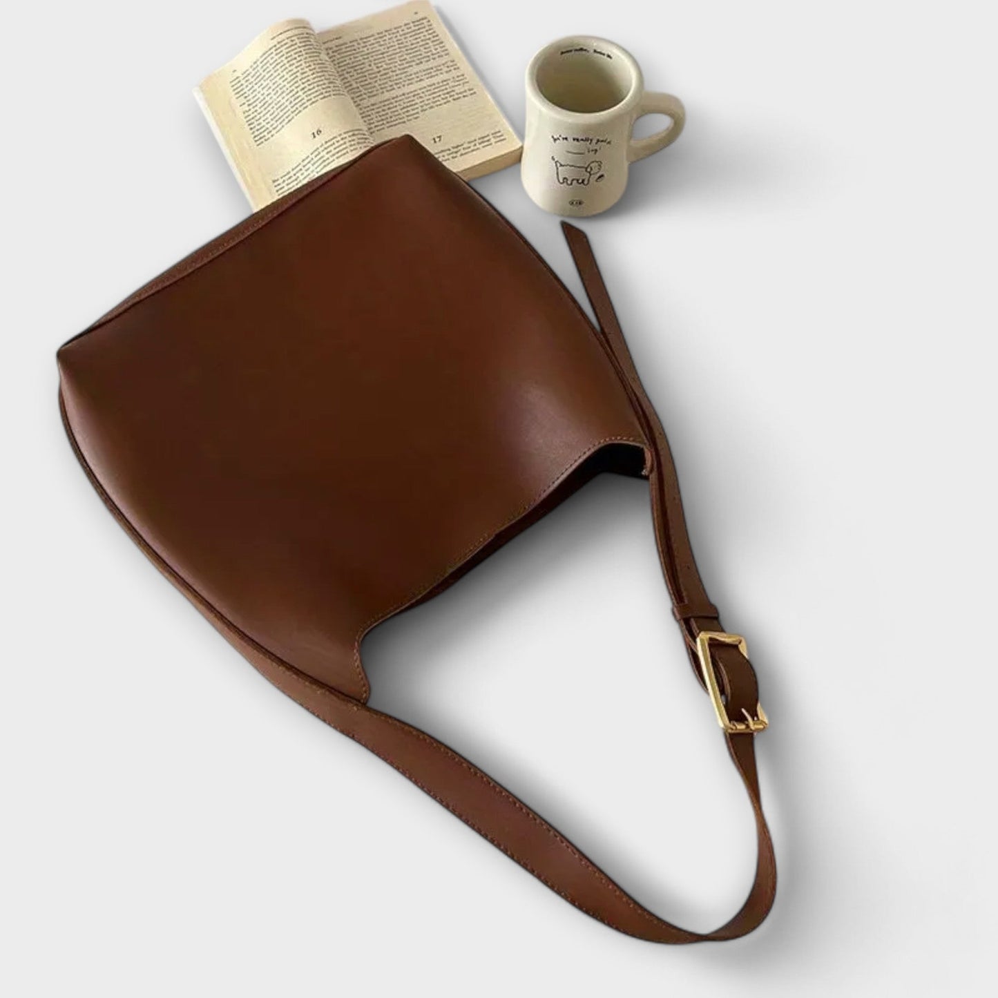 Elegante bolsa de hombro de cuero
