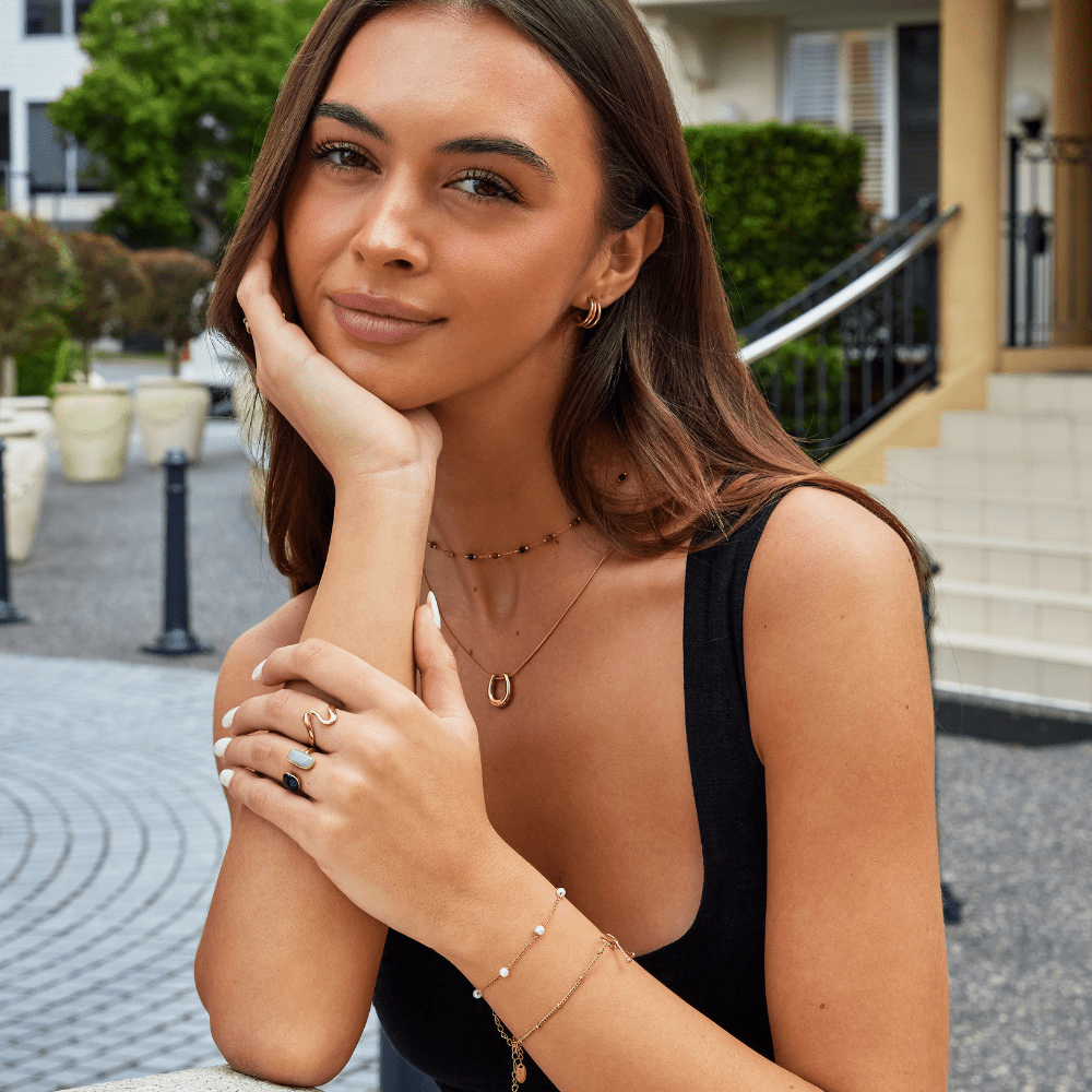 Colar Ferradura Dourada