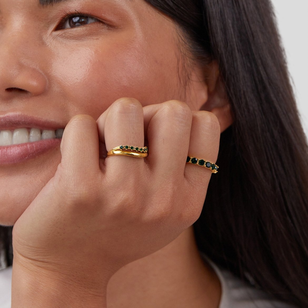 Anel Marissa Verde Esmeralda em Camadas